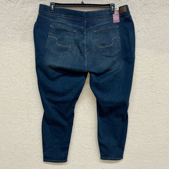 930. Size 28 Short - SIGNATURE by LEVI'S Pull On Skinny Jeans Denim Shaping NEW - Picture 3 of 10